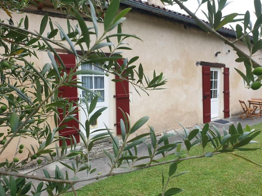 Вилла Le Tourniquet - Aubeterre Tiny House Экстерьер фото